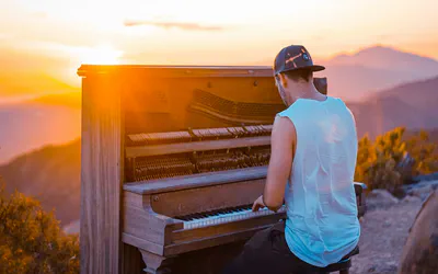 Interactive Chord Finder: A Free Scale and Chord Explorer